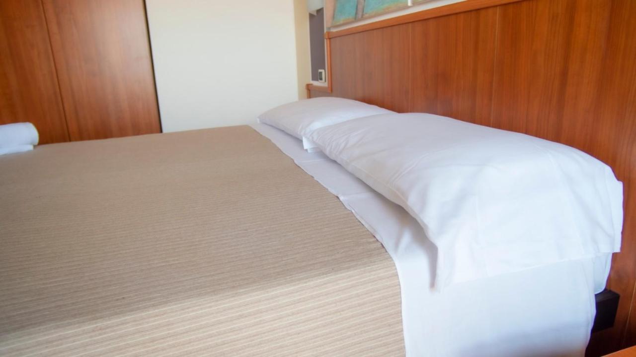 Hotel Royal 길라노바리도 외부 사진